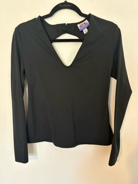 Black Fitted Spandex Blend Long-Sleeve V-Neck Open Back Top | Chic | Feminine